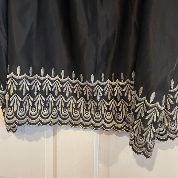 Old Navy Skirt - Picture 2 of 4